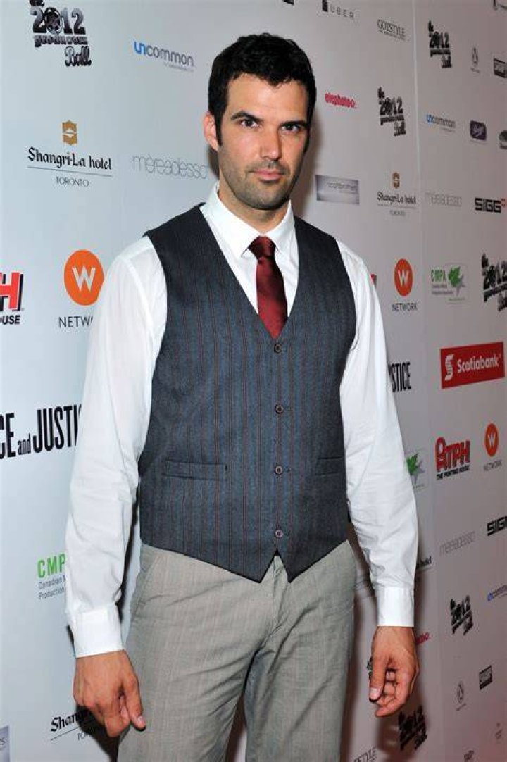 Benjamin Ayres Net Worth
