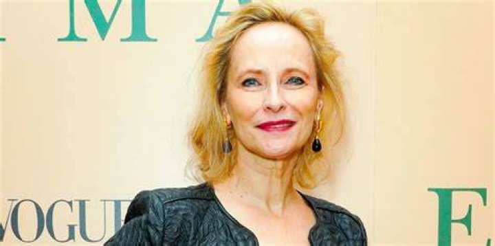 Laila Robins Net Worth