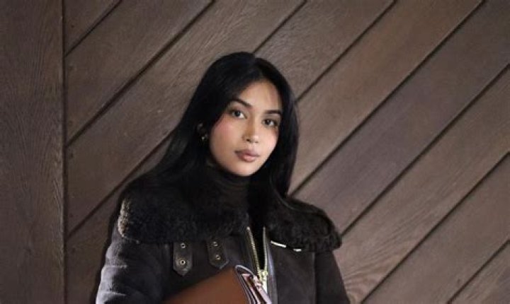 Mishti Net Worth